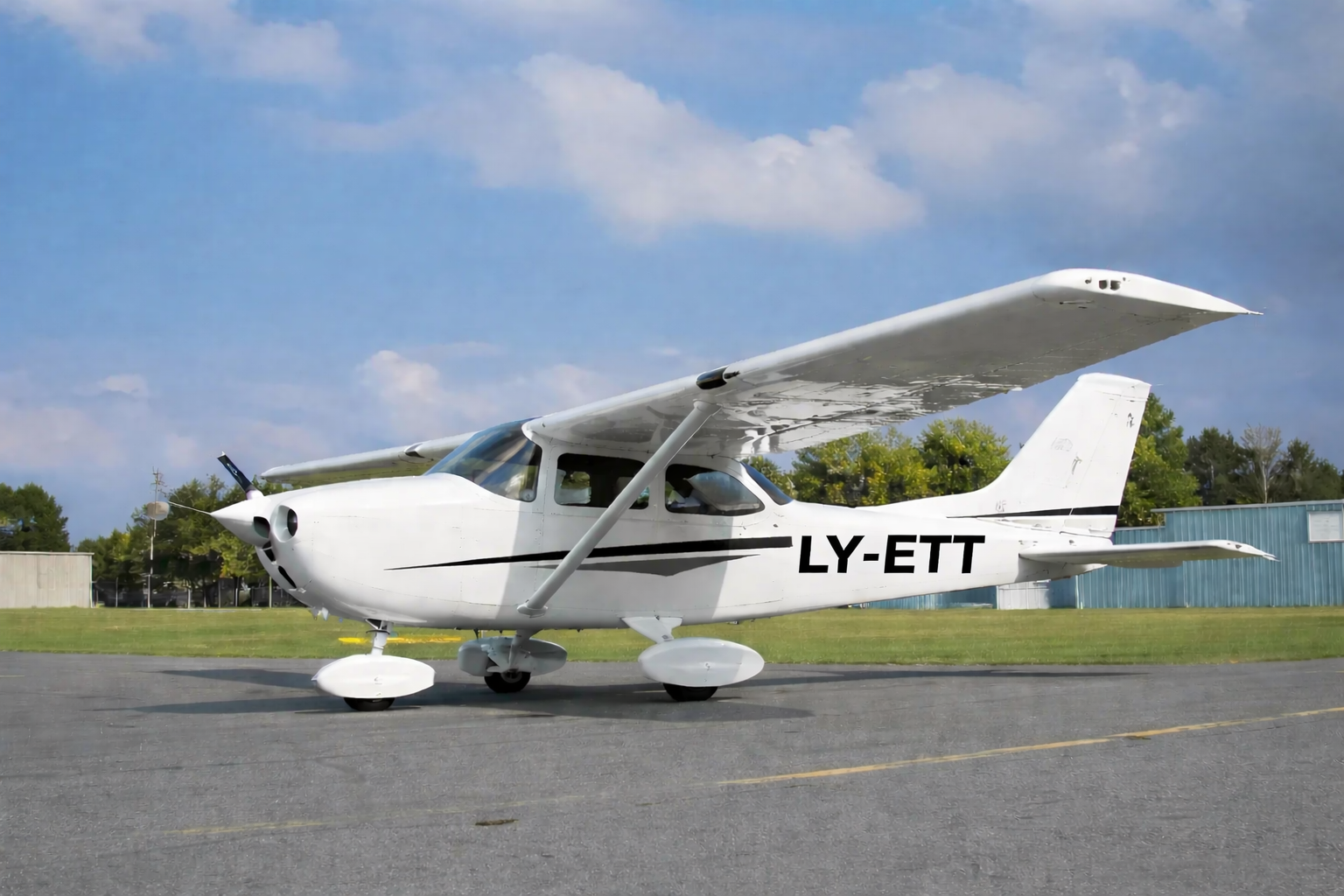 Skrydis lėktuvu virš Tauragės